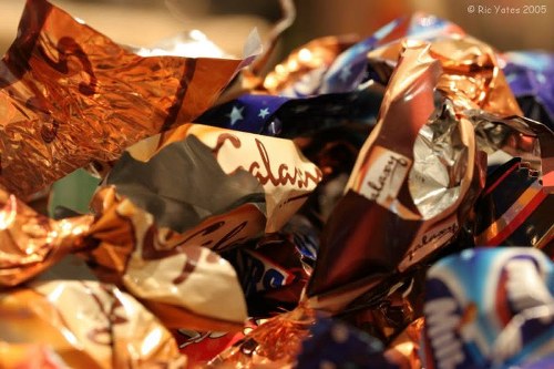 Graphic representing resolution and improved service after complaint